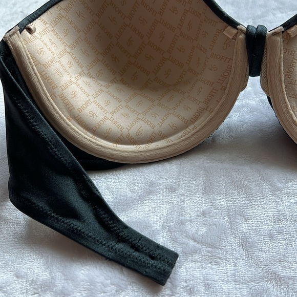 VICTORIA’S SECRET Dark Gray Bikini - Picture 7 of 16